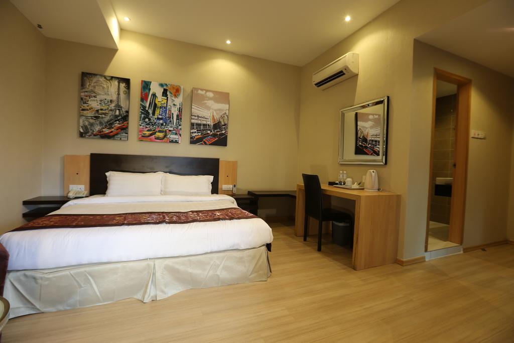 Ideals Hotel