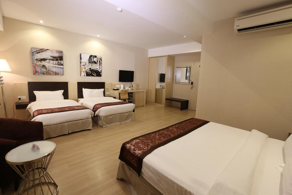 Ideals Hotel 3*