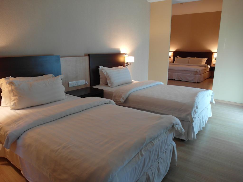 Hotel Ideals 3*