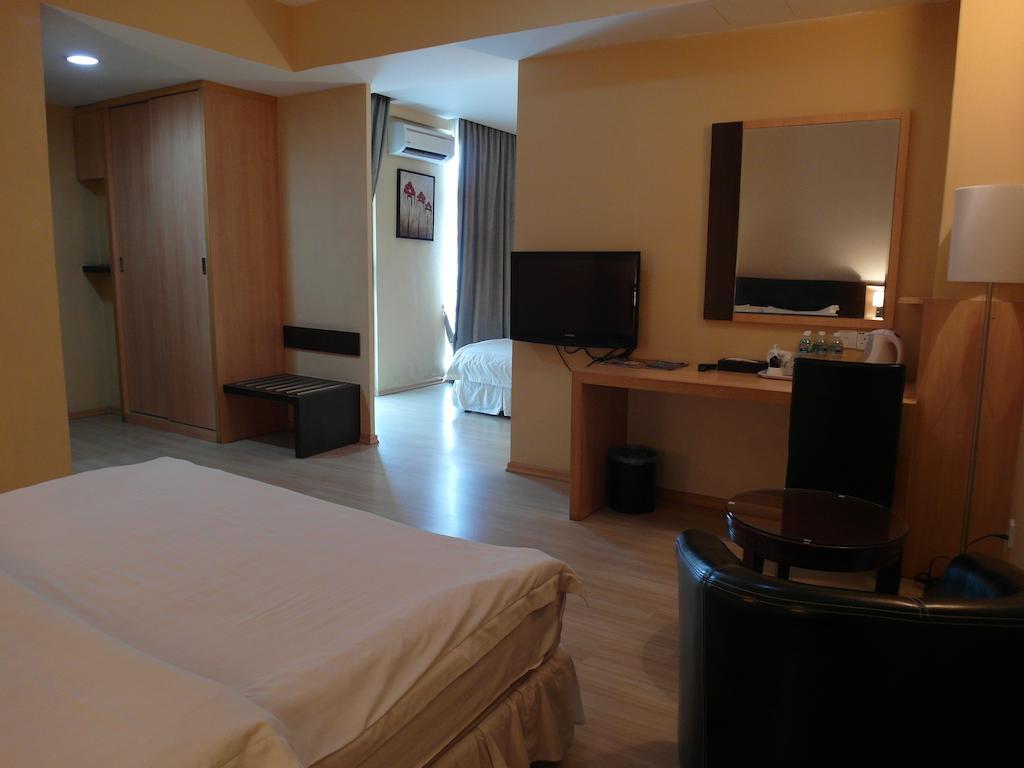 Ideals Hotel 3*