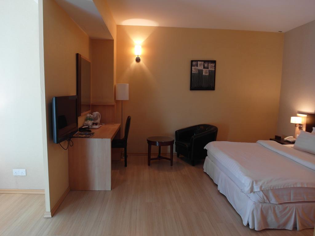 Ideals Hotel 3*
